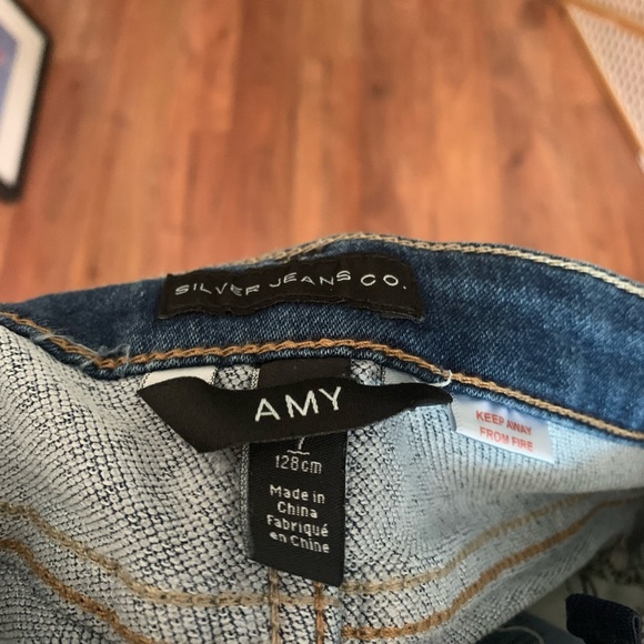 Girls Distressed Silver Jeans - Picture 7 of 7